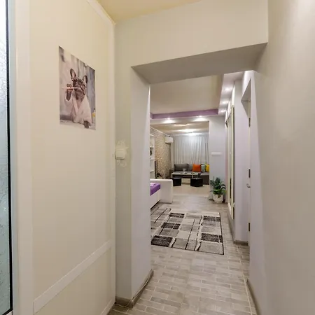 2br Flat Near Sea & Baths Appartement *