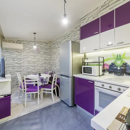 2br Flat Near Sea & Baths Appartement