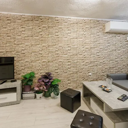 2br Flat Near Sea & Baths Appartement Varna
